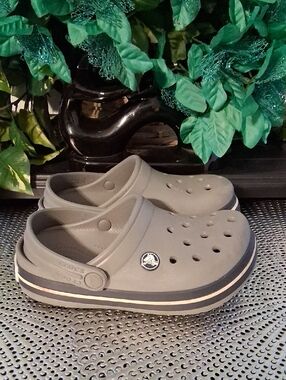 CROCS Classic Clog in Grey with Blue